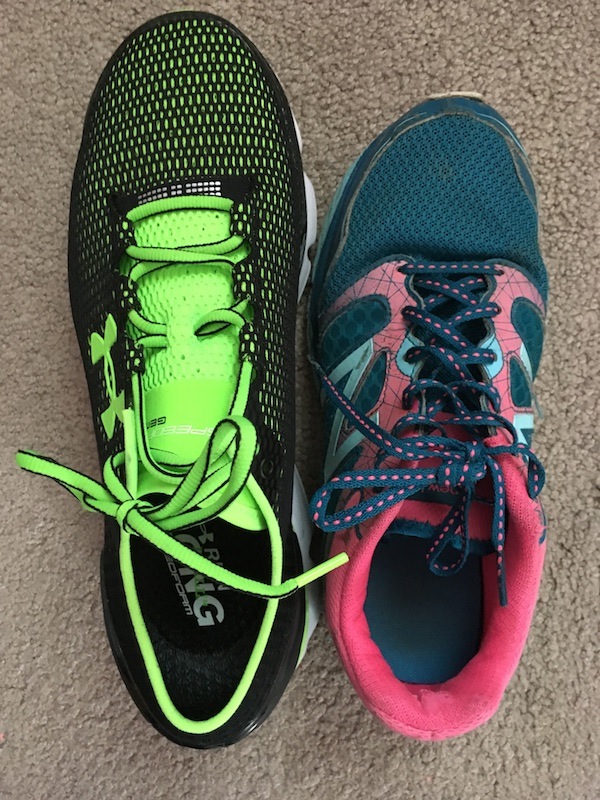 difference in size between mens and womens shoes
